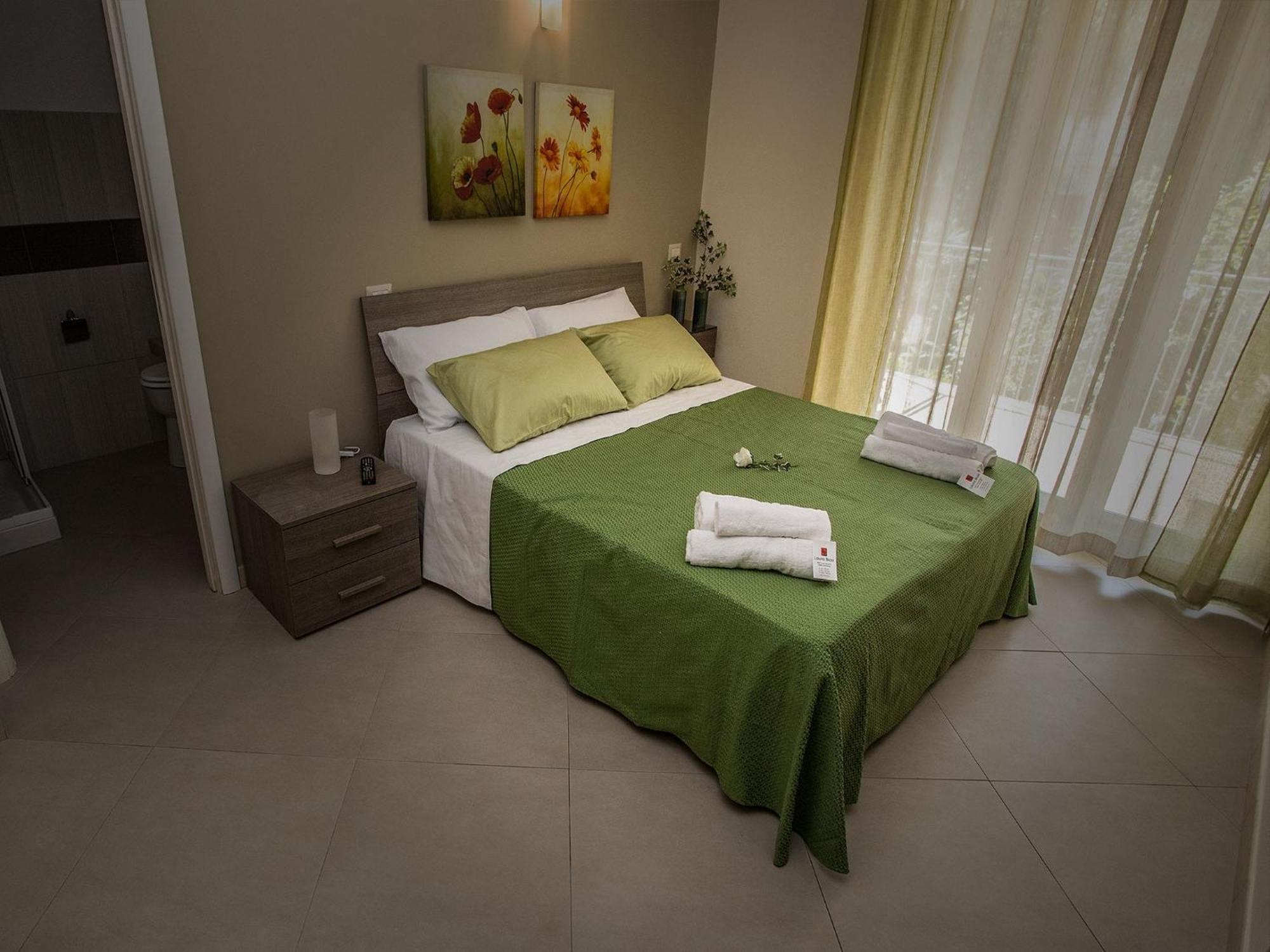 Meridiana B&B มิลาซโซ ภายนอก รูปภาพ